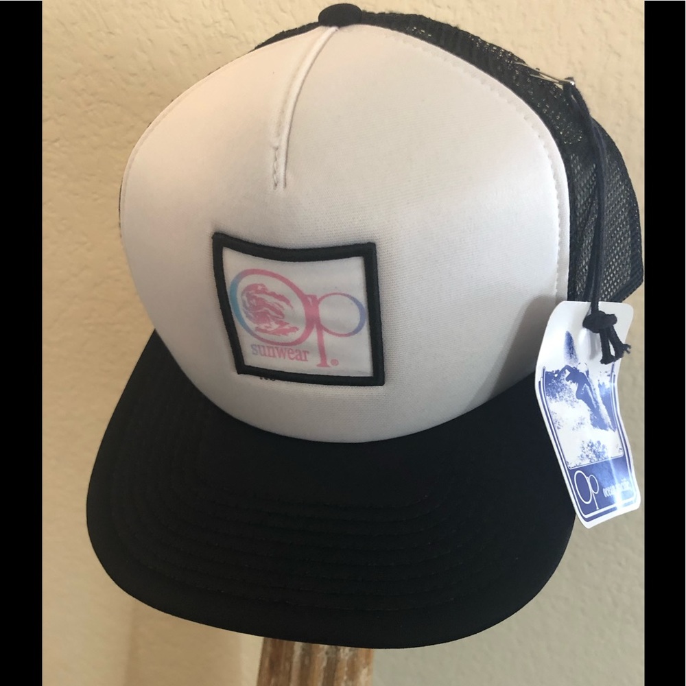 OCEAN PACIFIC TRUCKER HAT CAP URBAN OUTFITTERS NWT